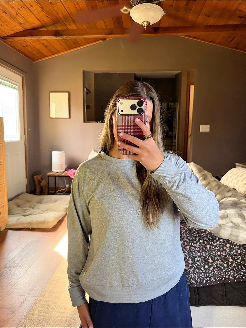 Vuori Halo Modern Crew Gray Crewneck Sweatshirt